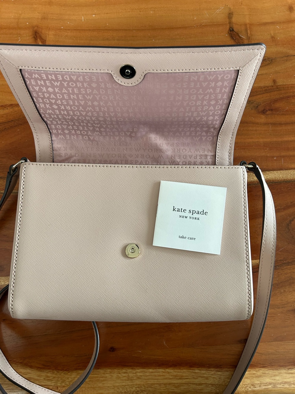 Kate Spade Light Baby Pink Leather Crossbody Chic Flap Closure Shoulder Bag - Picture 7 of 10